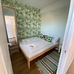 Platan Apartmanhaz 公寓式酒店 4*