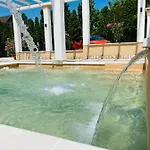 Platan Apartmanhaz 4* Balatongyörök