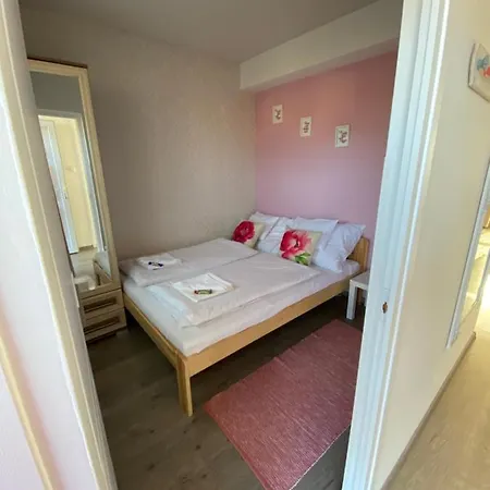 شقة فندقية Platan Apartmanhaz Balatongyörök