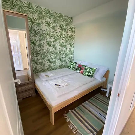 Platan Apartmanhaz شقة فندقية 4*