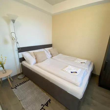 Platan Apartmanhaz Balatongyörök