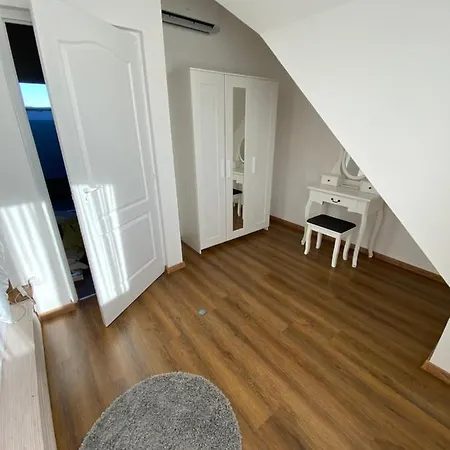 Platan Apartmanhaz Aparthotel 4*