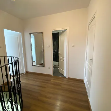 Platan Apartmanhaz Апарт-отель *