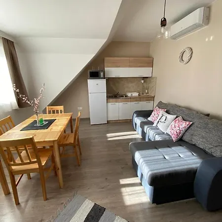 Platan Apartmanhaz Hotel de apartamente