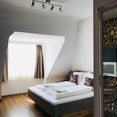 Hotel de apartamente Platan Apartmanhaz 4*