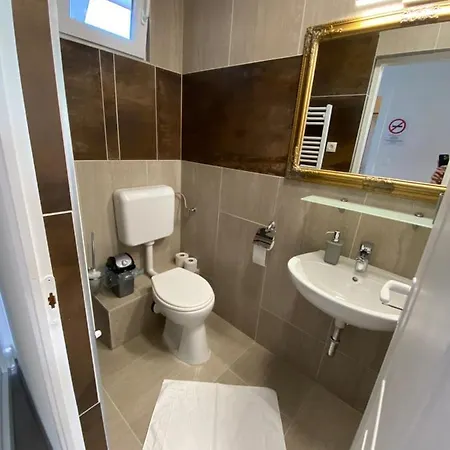 Platan Apartmanhaz