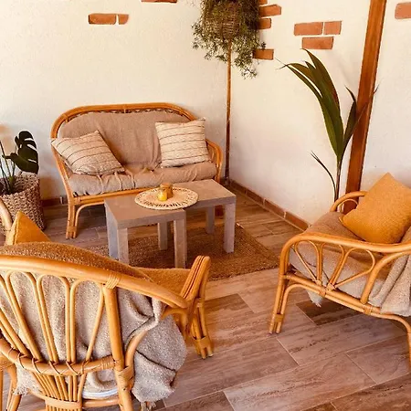 Platan Apartmanhaz Ξενοδοχείο με διαμερίσματα