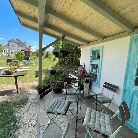 Platan Apartmanhaz מלון דירות Balatongyörök