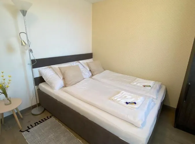 Platan Apartmanhaz Balatongyörök