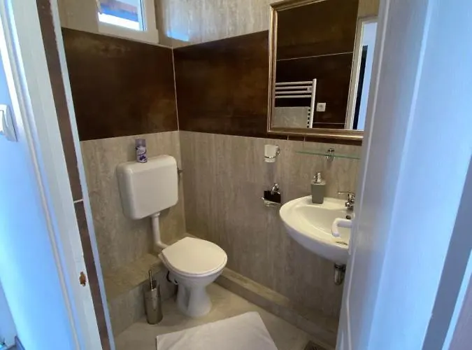 Platan Apartmanhaz Balatongyörök