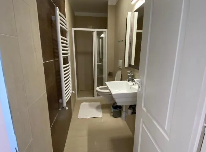 アパートホテル Platan Apartmanhaz 4*