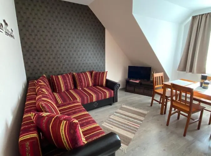 Platan Apartmanhaz 4* Balatongyörök