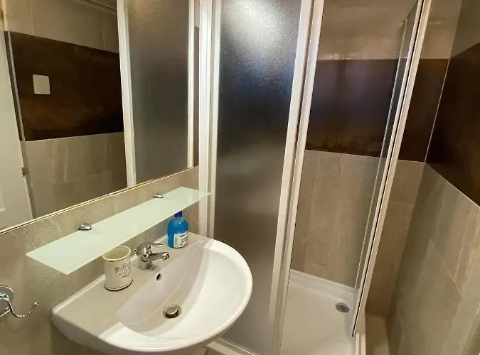アパートホテル Platan Apartmanhaz Balatongyörök