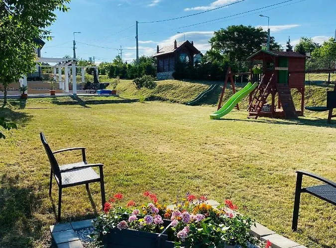 アパートホテル Platan Apartmanhaz Balatongyörök