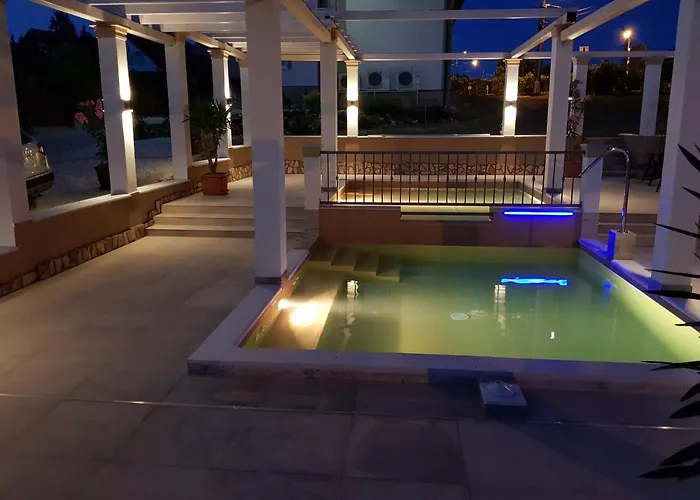 Platan Apartmanhaz Lägenhetshotell 4*